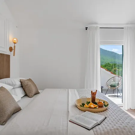Villa New! Amarosa - Heated Pool With Hydromassage *